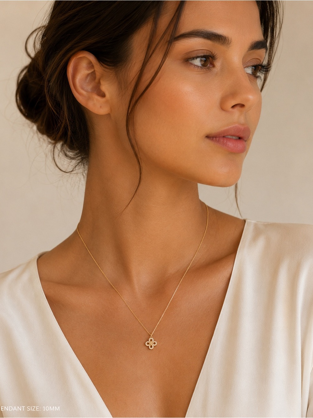 ✨ Tory Burch 18K GP GOLD Kira Clover Pave Logo Pendant Necklace - Picture 3 of 8